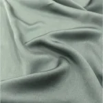 Echarpe en satin graine uni Sauge 1.webp